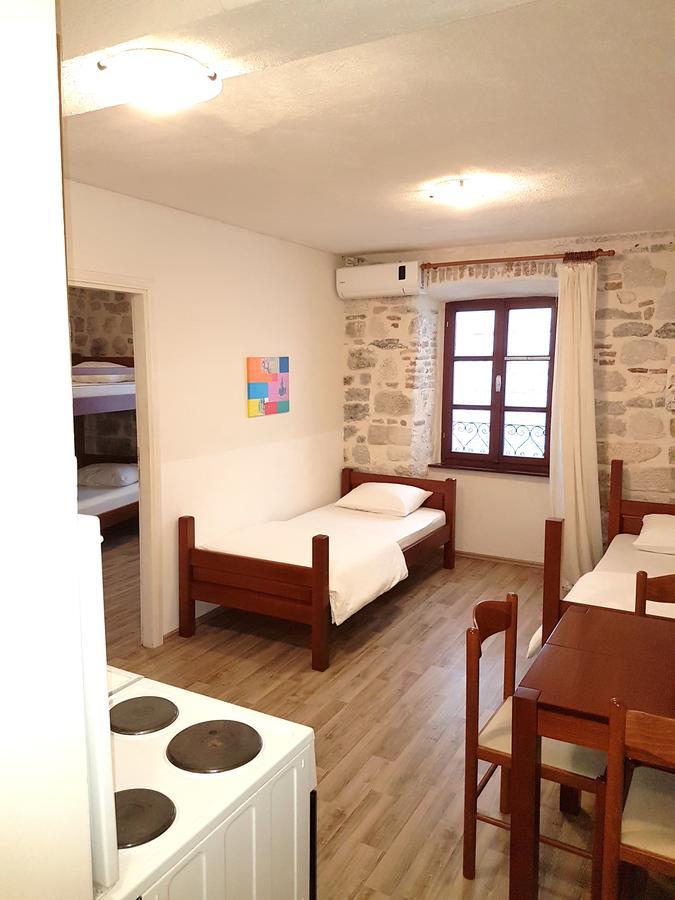 Apartments Historic Stone House Котор Екстер'єр фото