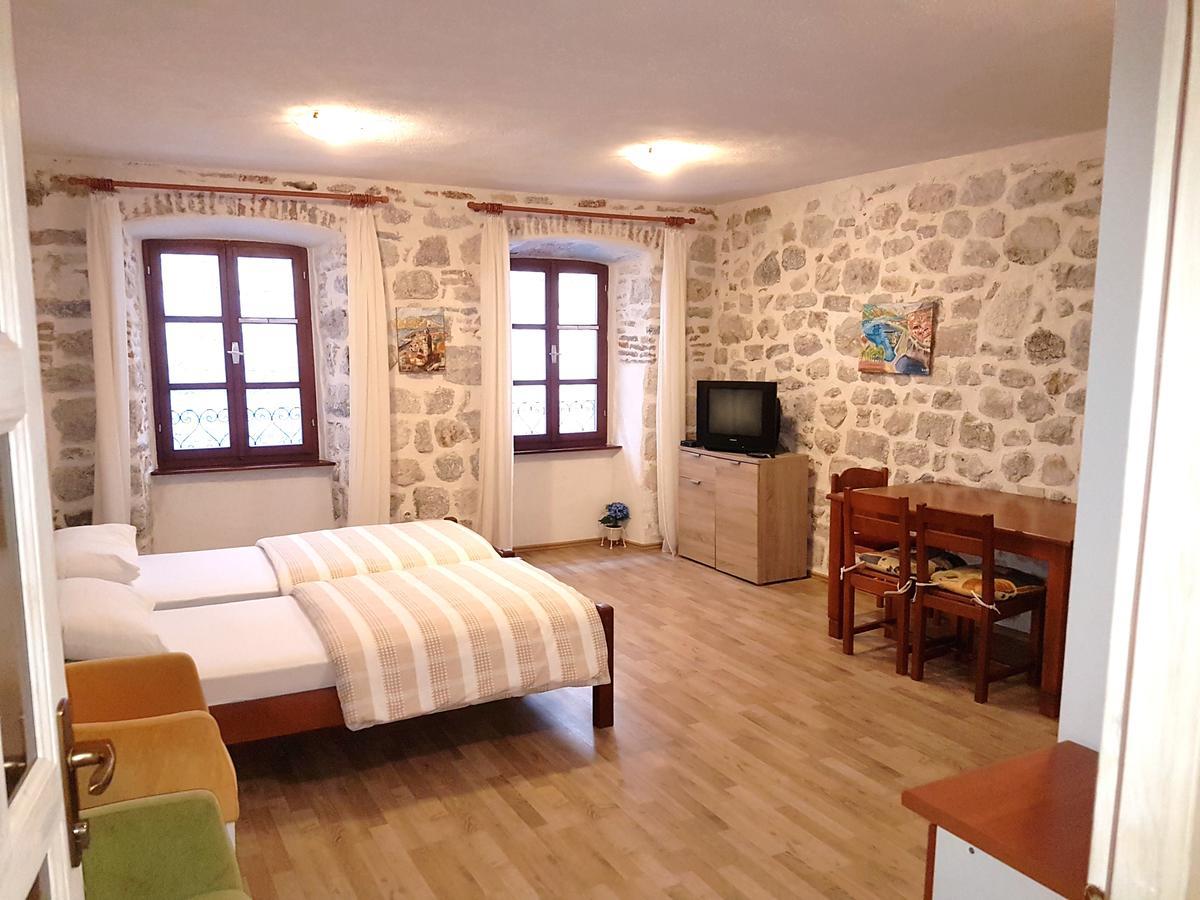 Apartments Historic Stone House Котор Екстер'єр фото